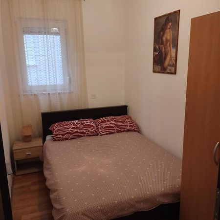 Medo Apartment Новиград Екстериор снимка